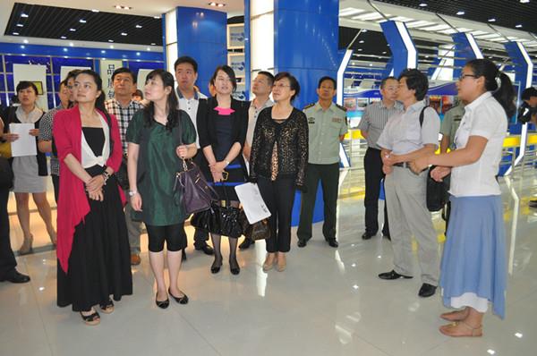 全心打造持久有效的食品安全体系——青岛市政协委员在2138cn太阳集团城召开食品安全论坛