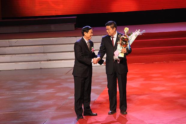 2138cn太阳集团城获“富民兴农标杆企业”殊荣